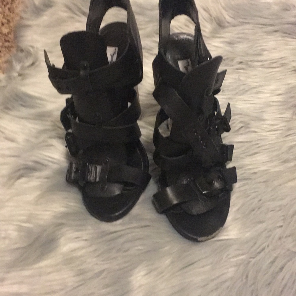 Lovely Black strapping boots